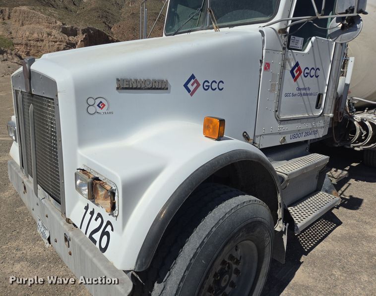 image for item DO2534 2007 Kenworth W900 ready mix truck
