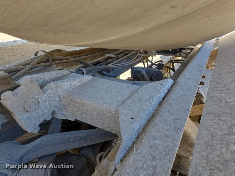 image for item DO2534 2007 Kenworth W900 ready mix truck