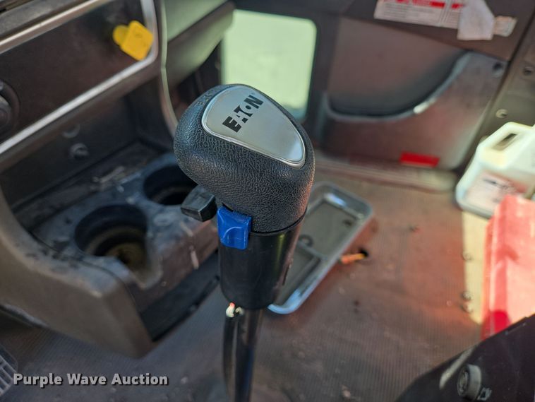 image for item DO2534 2007 Kenworth W900 ready mix truck