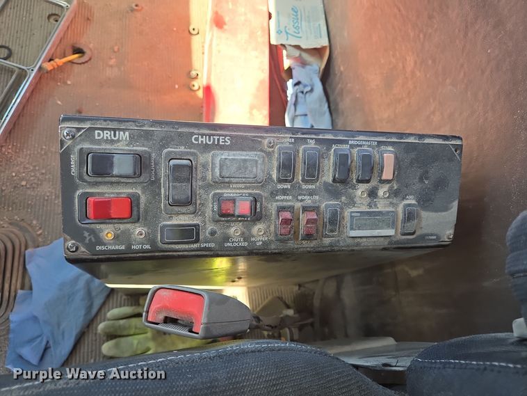 image for item DO2534 2007 Kenworth W900 ready mix truck