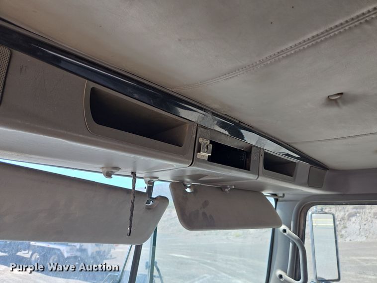 image for item DO2534 2007 Kenworth W900 ready mix truck