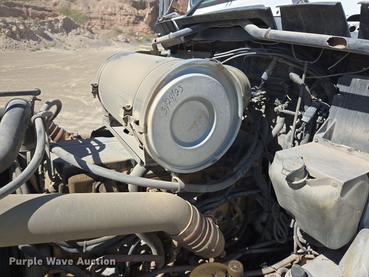 image for item DO2534 2007 Kenworth W900 ready mix truck