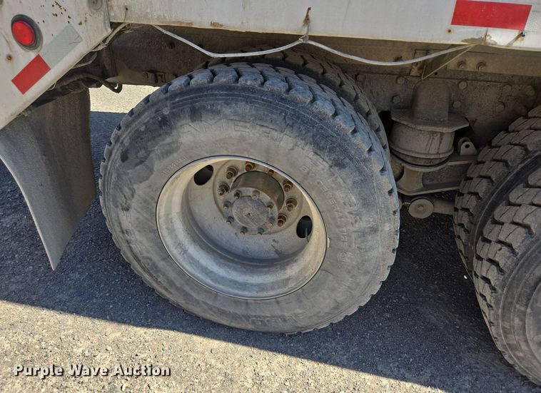 image for item DO2534 2007 Kenworth W900 ready mix truck