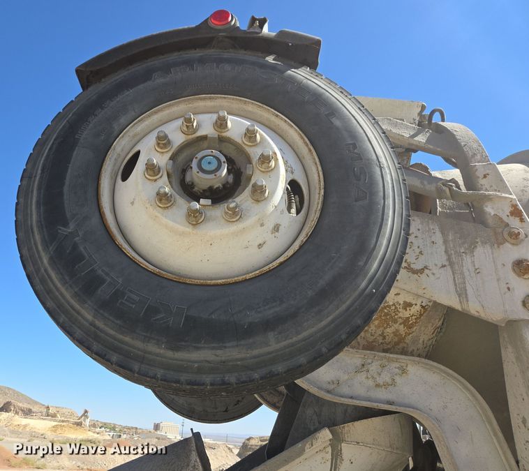 image for item DO2534 2007 Kenworth W900 ready mix truck