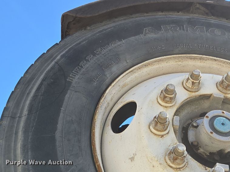 image for item DO2534 2007 Kenworth W900 ready mix truck