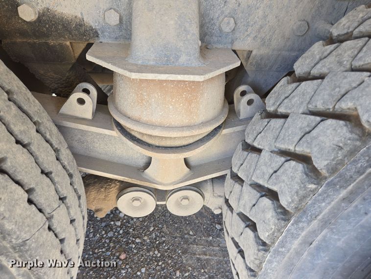 image for item DO2534 2007 Kenworth W900 ready mix truck