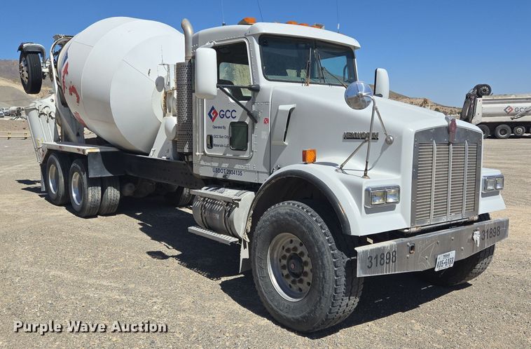 image for item DO2535 2006 Kenworth  W900 ready mix truck