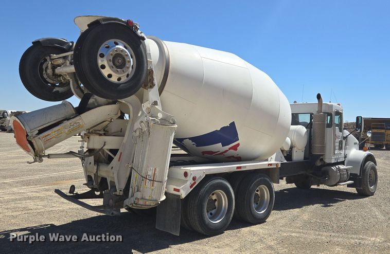 image for item DO2535 2006 Kenworth  W900 ready mix truck