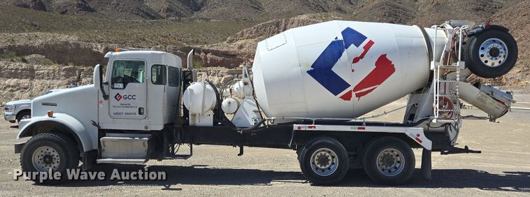 image for item DO2535 2006 Kenworth  W900 ready mix truck