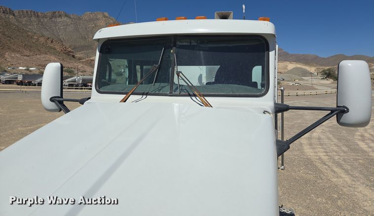 image for item DO2535 2006 Kenworth  W900 ready mix truck