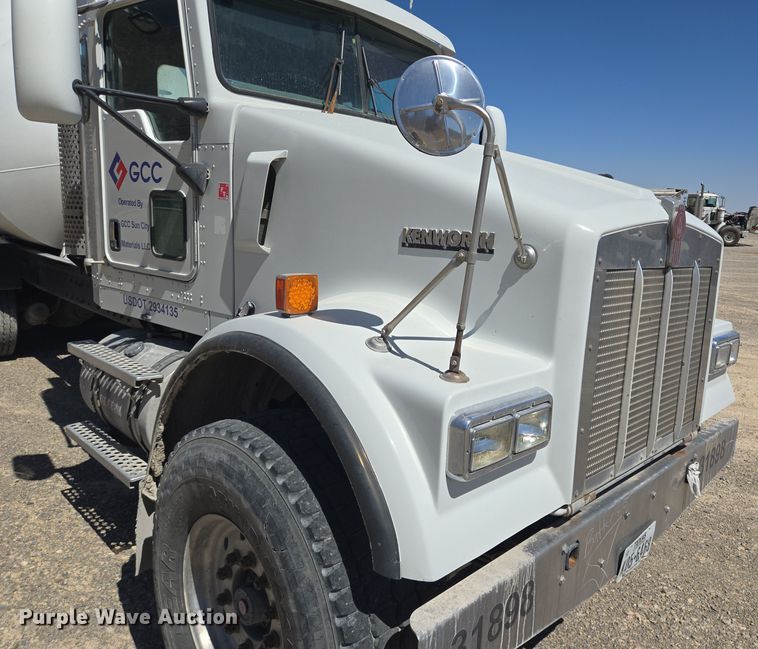 image for item DO2535 2006 Kenworth  W900 ready mix truck