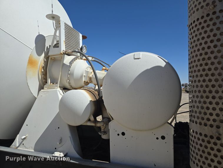 image for item DO2535 2006 Kenworth  W900 ready mix truck