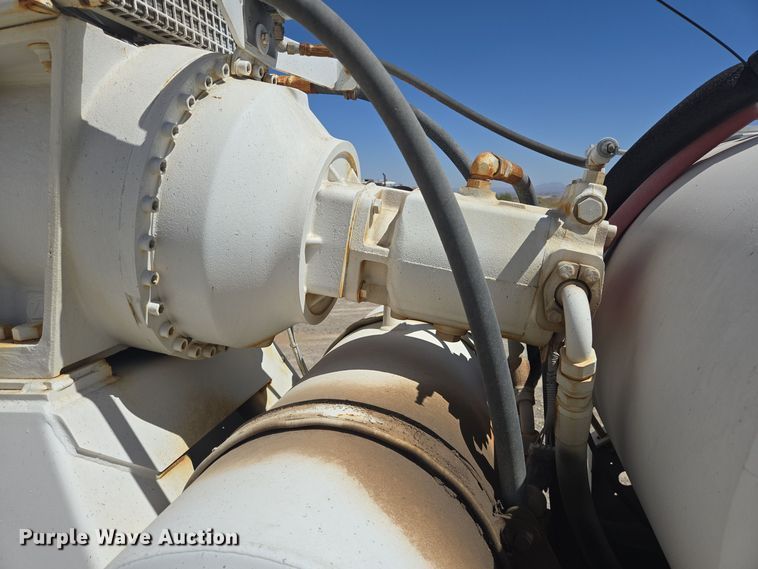 image for item DO2535 2006 Kenworth  W900 ready mix truck