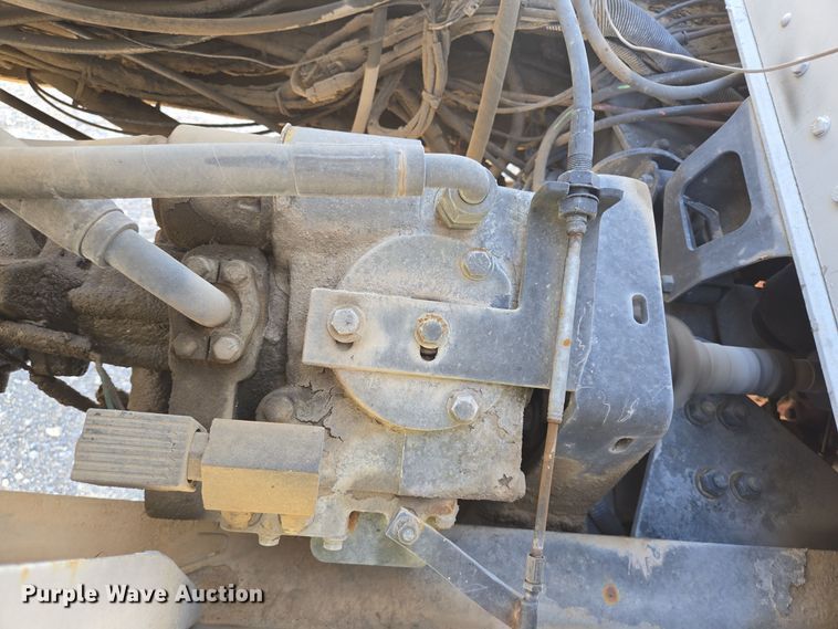 image for item DO2535 2006 Kenworth  W900 ready mix truck