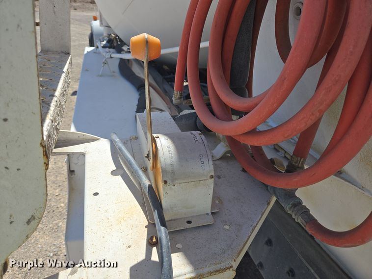 image for item DO2535 2006 Kenworth  W900 ready mix truck