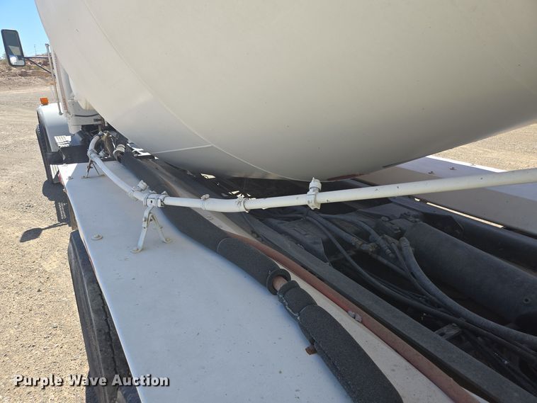 image for item DO2535 2006 Kenworth  W900 ready mix truck