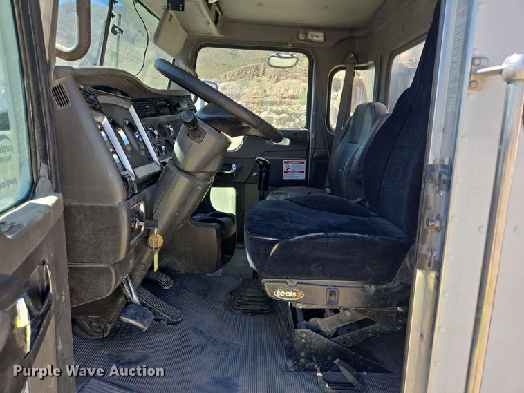 image for item DO2535 2006 Kenworth  W900 ready mix truck