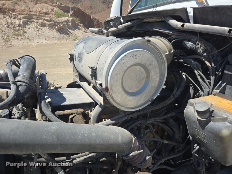 image for item DO2535 2006 Kenworth  W900 ready mix truck