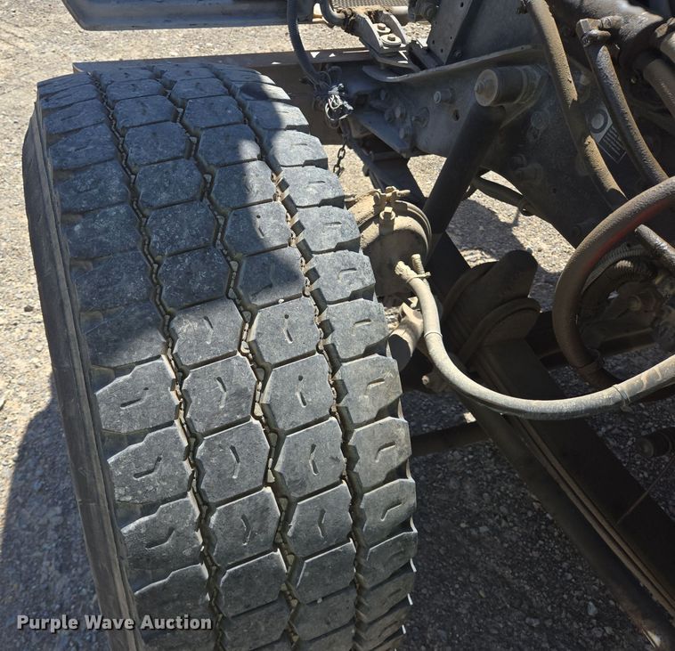 image for item DO2535 2006 Kenworth  W900 ready mix truck