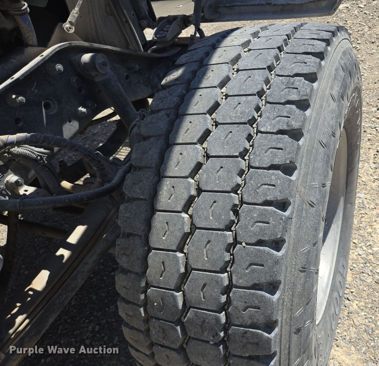 image for item DO2535 2006 Kenworth  W900 ready mix truck