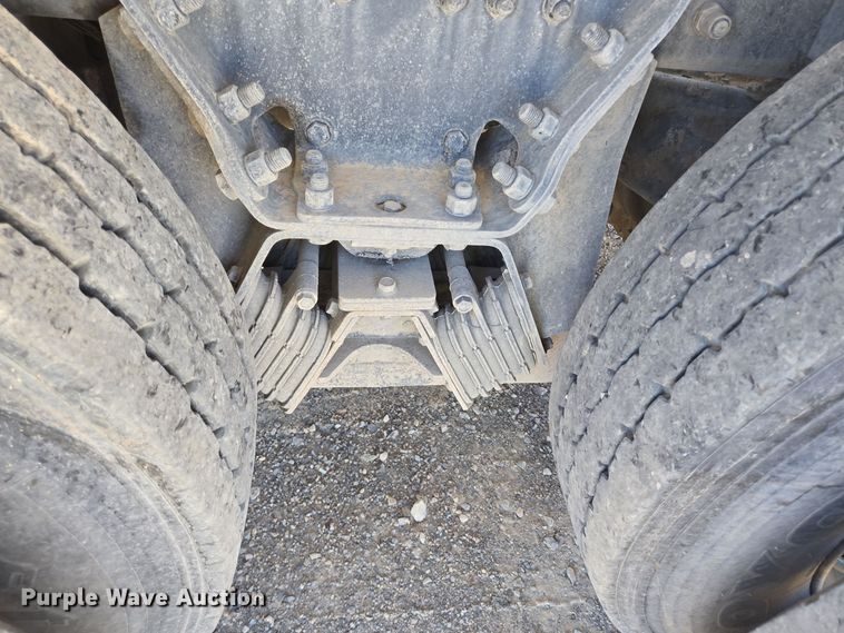 image for item DO2535 2006 Kenworth  W900 ready mix truck