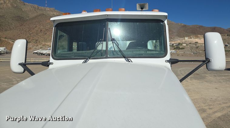 image for item DO2536 2006 Kenworth W900 ready mix truck