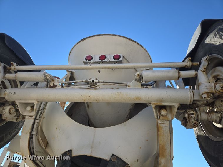 image for item DO2536 2006 Kenworth W900 ready mix truck