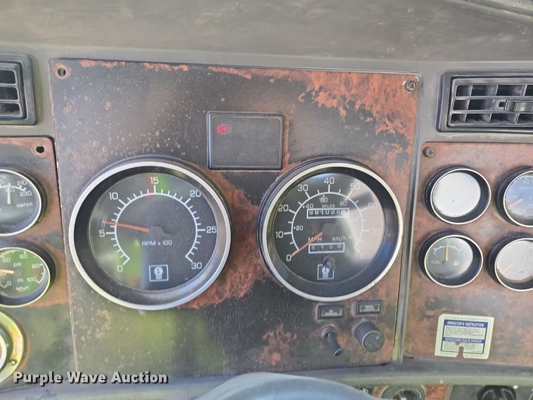 image for item DO2536 2006 Kenworth W900 ready mix truck