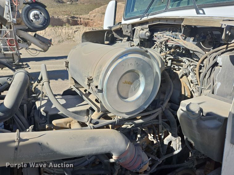 image for item DO2536 2006 Kenworth W900 ready mix truck