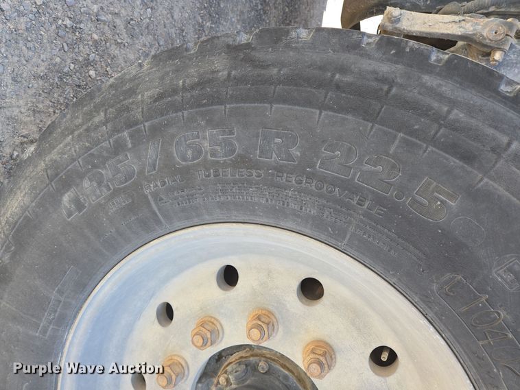 image for item DO2536 2006 Kenworth W900 ready mix truck