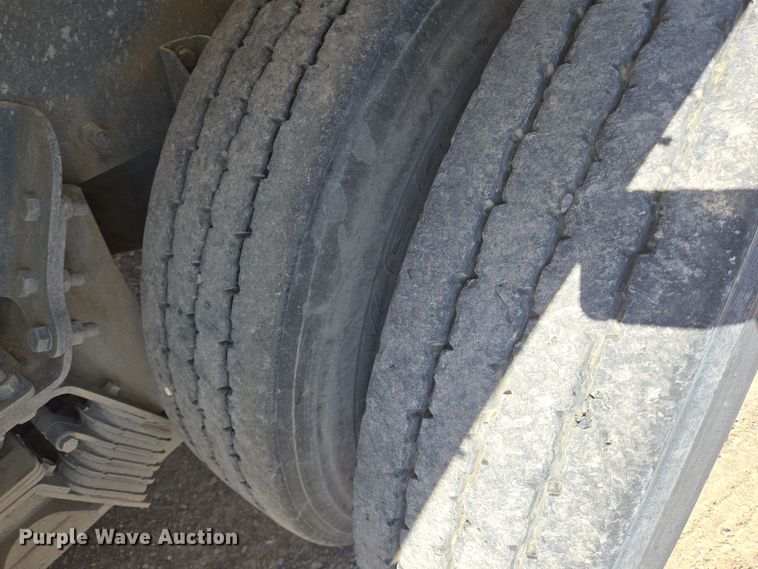 image for item DO2536 2006 Kenworth W900 ready mix truck