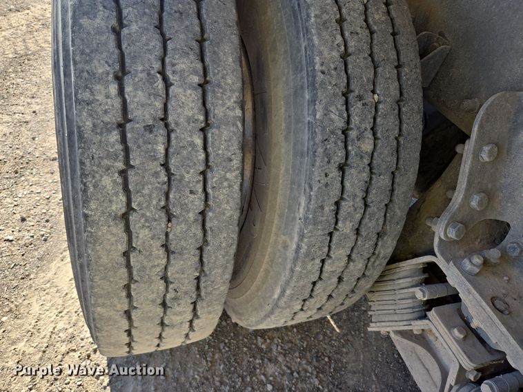 image for item DO2536 2006 Kenworth W900 ready mix truck