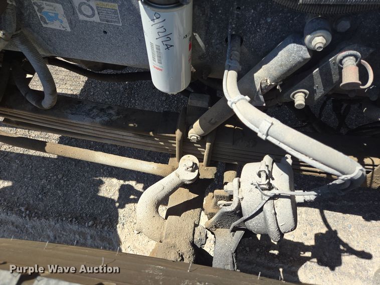 image for item DO2537 2007 Peterbilt 357 dump truck