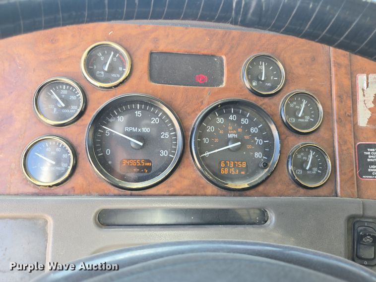 image for item DO2537 2007 Peterbilt 357 dump truck