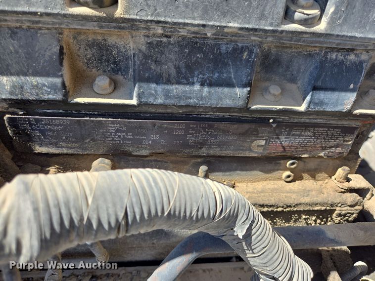 image for item DO2537 2007 Peterbilt 357 dump truck