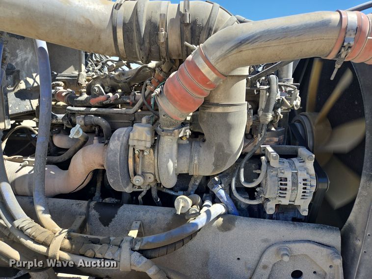 image for item DO2537 2007 Peterbilt 357 dump truck