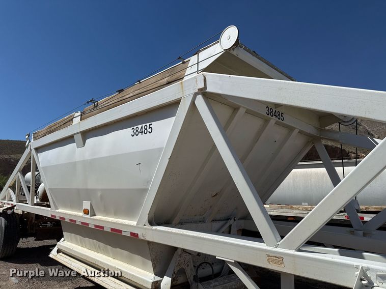 image for item DO2538 1998 Ranch Mfg. bottom dump trailer
