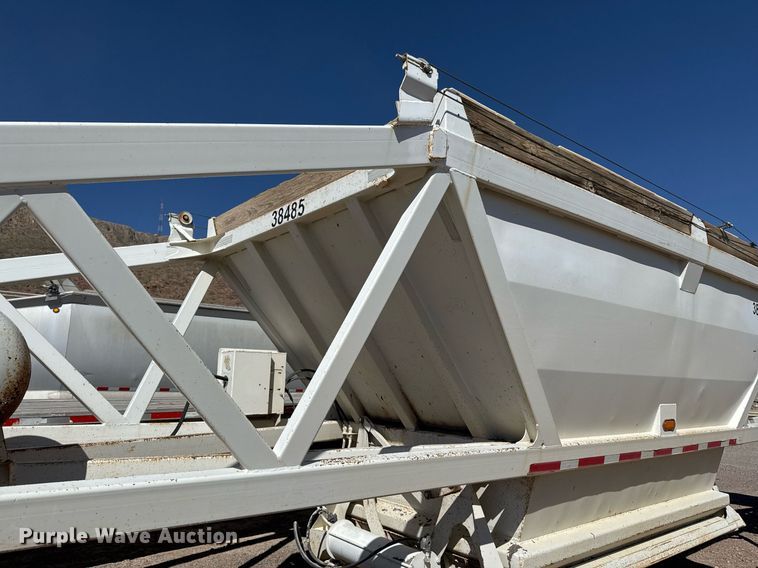 image for item DO2538 1998 Ranch Mfg. bottom dump trailer
