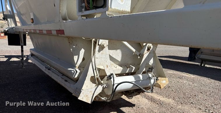 image for item DO2538 1998 Ranch Mfg. bottom dump trailer