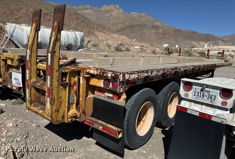 image for item DO2539 2000 Dorsey DGTS-42 flatbed trailer