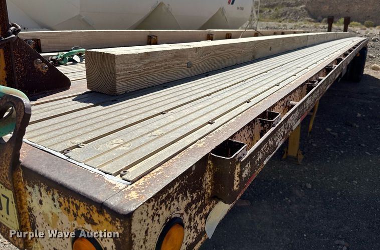 image for item DO2539 2000 Dorsey DGTS-42 flatbed trailer
