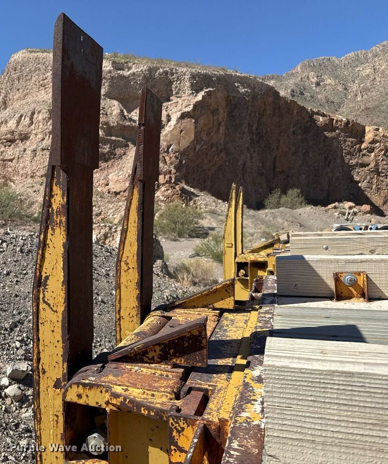 image for item DO2539 2000 Dorsey DGTS-42 flatbed trailer