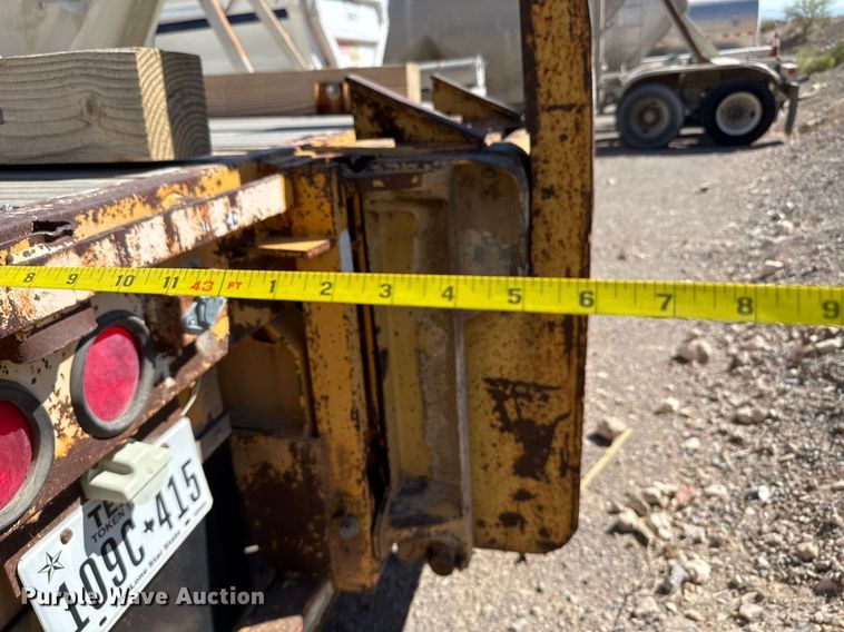 image for item DO2539 2000 Dorsey DGTS-42 flatbed trailer