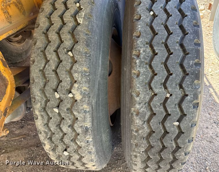 image for item DO2539 2000 Dorsey DGTS-42 flatbed trailer