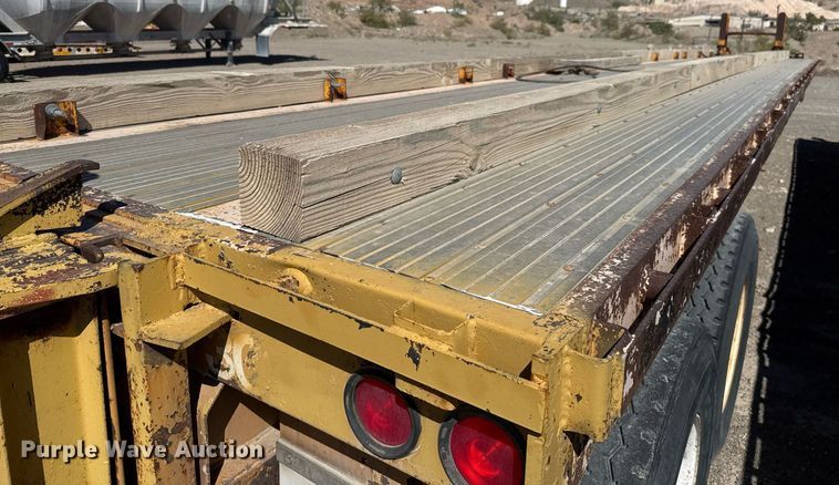 image for item DO2540 2000 Dorsey DGTS-42 flatbed trailer