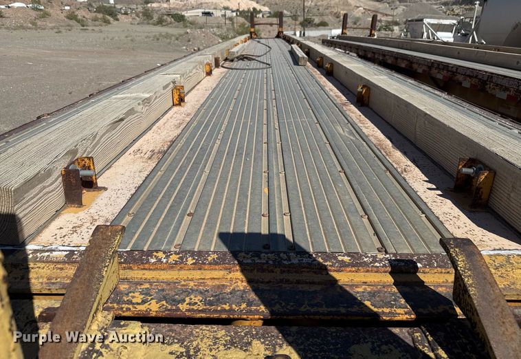 image for item DO2540 2000 Dorsey DGTS-42 flatbed trailer