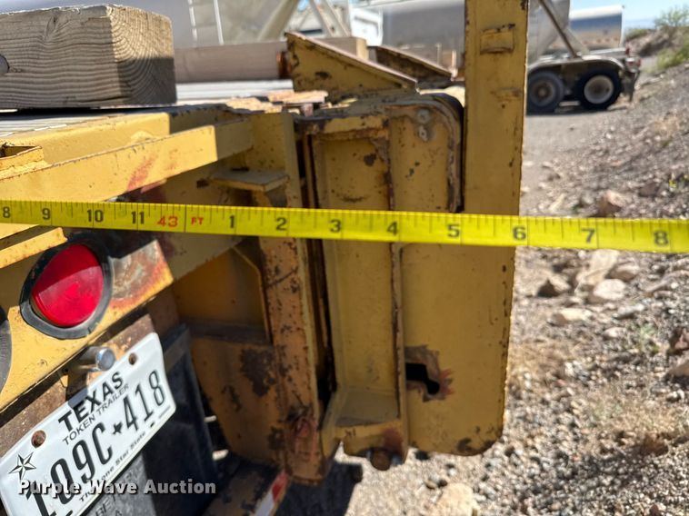 image for item DO2540 2000 Dorsey DGTS-42 flatbed trailer