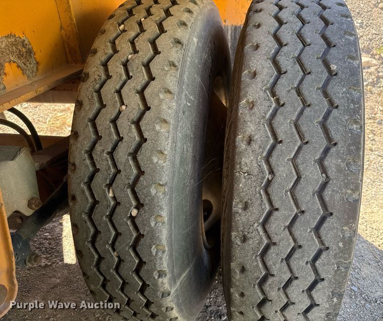 image for item DO2540 2000 Dorsey DGTS-42 flatbed trailer