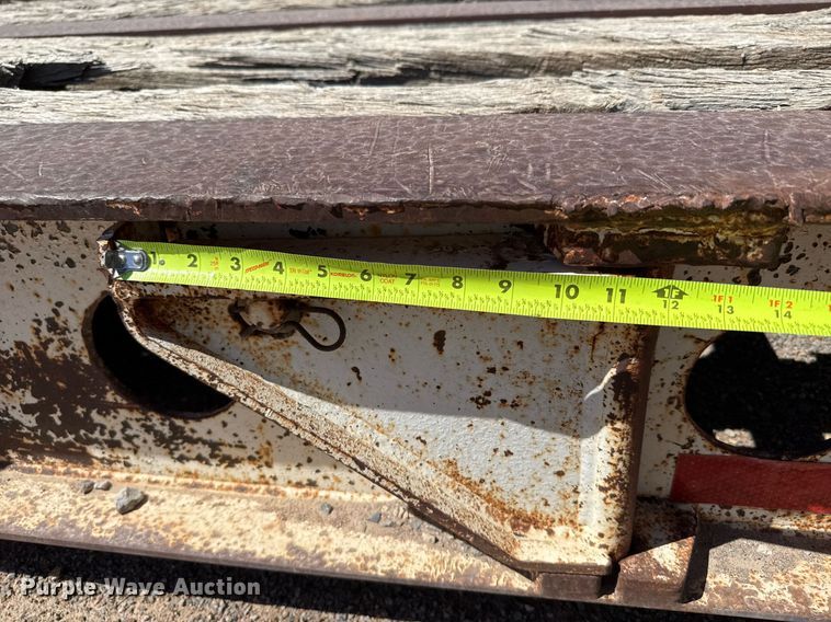 image for item DO2542 1986 Knight KB632 lowboy equipment trailer