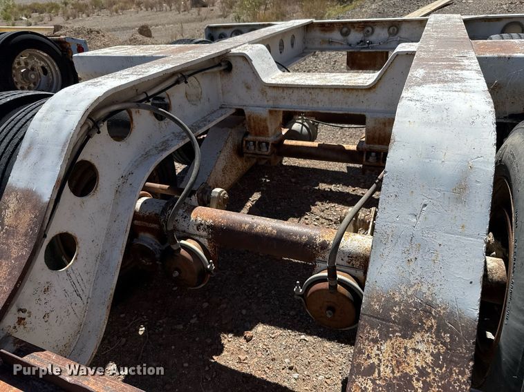 image for item DO2542 1986 Knight KB632 lowboy equipment trailer